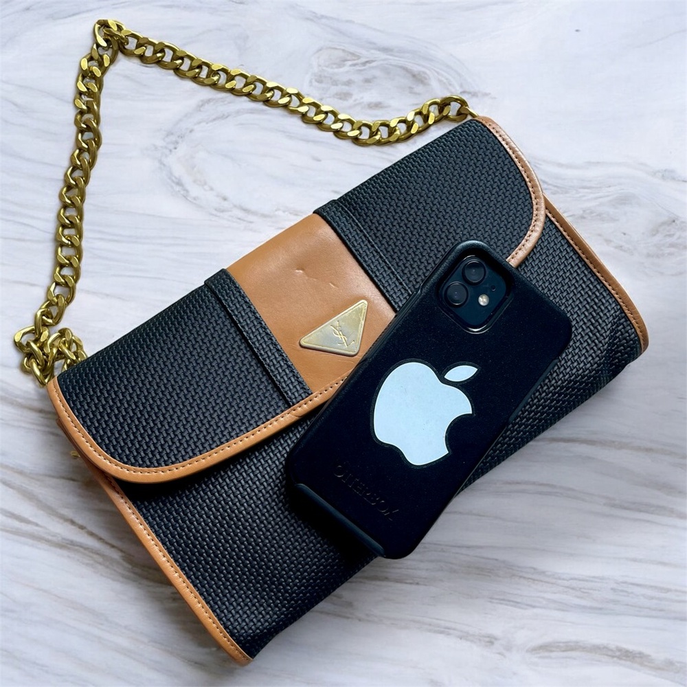 Sale! YSL Yves Saint Laurent Clutch Shoulder Bag ✨ - Picture 11 of 16